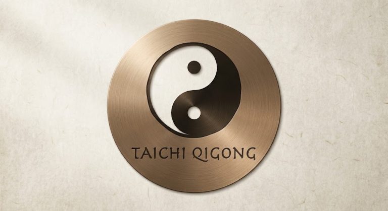 Les 18 mouvements du Taiji Qi Gong : origine, variantes et effets